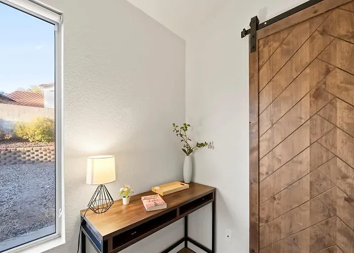 Pool Oasis Sleeps 8 * Oro Valley